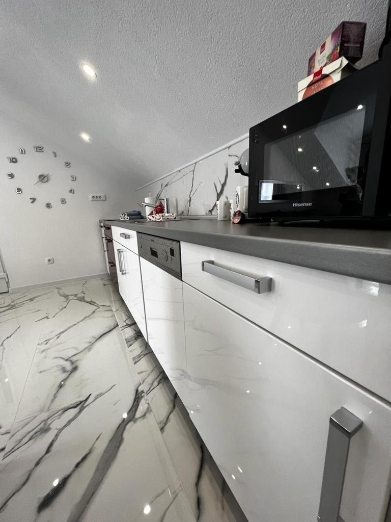 Luxury Apartment Megy Otočac Exteriör bild